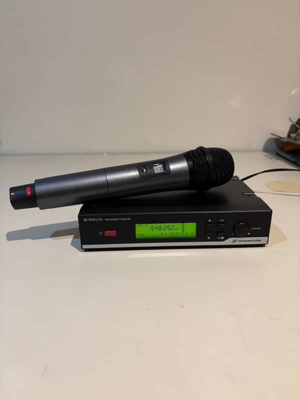 Sennheiser XSW 35 Vocal Set - A Range: 548-572 MHz 2010s - Black image 1