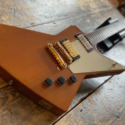 Gibson 2000 Limited Edition Antique Natural Explorer 1976 Reissue & OHSC image 3
