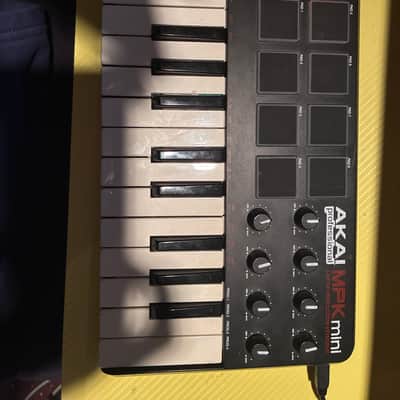 2000s Akai MPK Mini Play Portable 25-Key MIDI Controller