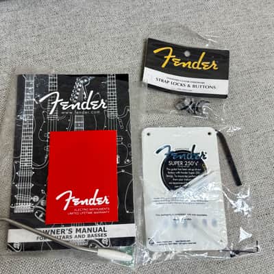 Fender Jimmie Vaughan 60’th Anniversary Strat image 11