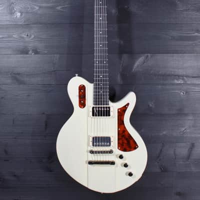 Eastman Juliet PB Electric Guitar – Boutique Offset w/ Bare Knuckle Pickup, Okoume Body, Premium Gig Bag image 2