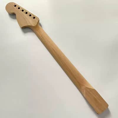 Fender Squire STRATOCASTER electric guitar with 22-fret maple-topped and -ribbed neck image 5