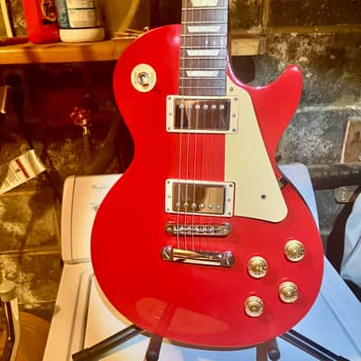 Gibson Les Paul Studio 2011/12 - Radiant Red 8lbs + Gibson bag + candy image 1