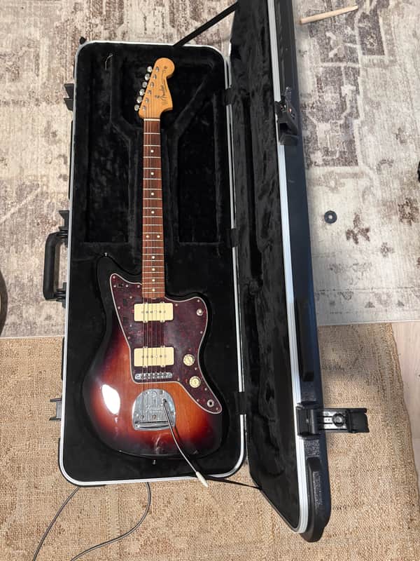 Fender Vintera '60s Jazzmaster Modified with Pau Ferro Fretboard 2019 - 2023 - 3-Color Sunburst