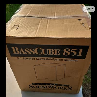 Cambridge SoundWorks BassCube 851 100W 8in Powered Subwoofer Black RCA/3.5 image 3