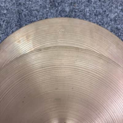 Used Vintage Zildjian Hi Hat Cymbals 14" 840/1282 grams - Good image 2