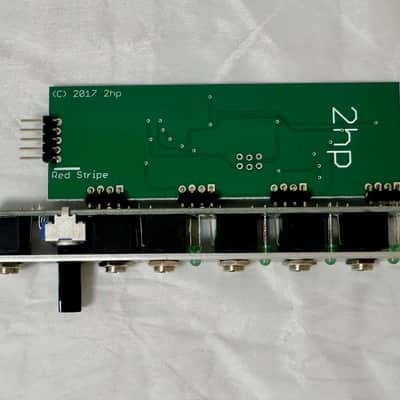 2hp Switch 2010s - Silver image 2