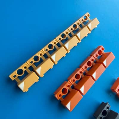 Immagine CASIO MT-35 Vintage Keyboard Part: Orange Yellow Push Button Cover Set - 2