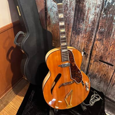 1943 Gretsch Synchromatic 160 Archtop Hollowbody Electric Guitar w/ DeArmond Pickup 1943 - Blonde Spruce Top Flamed Maple Back/Sides/Neck - w/ Gretsch Case image 2
