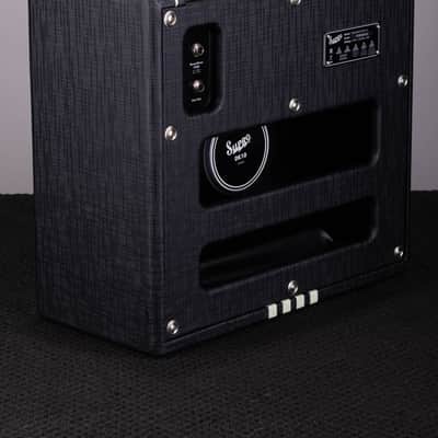 Supro Delta King 10 1 x 10-inch 5-watt Tube Combo Amp - Black and Cream image 5