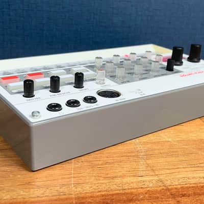 [Excellent] Korg Volca Sample 2 Digital Sample Sequencer - White image 3