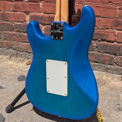 1994 Fender Stratocaster Plus Deluxe Blue Burst image 9