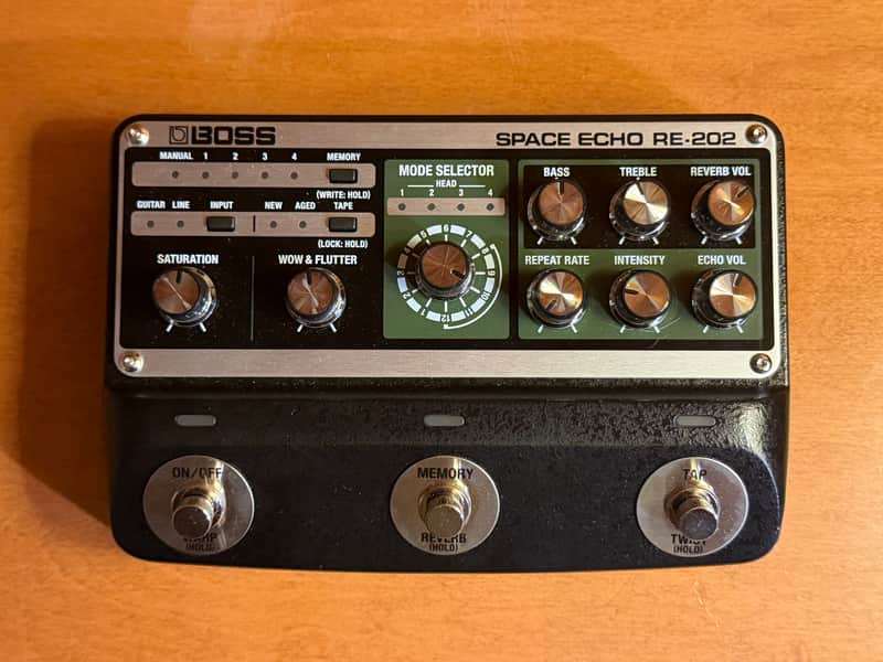 Boss RE-202 Space Echo