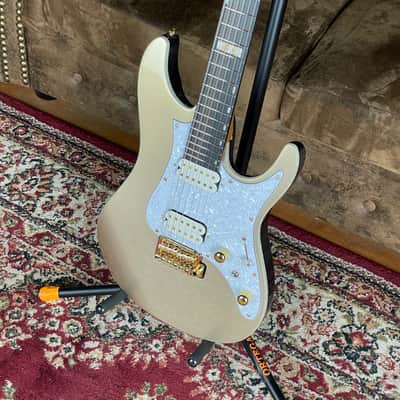 Ibanez KRYS10 Scott LePage Signature Gold + Premium / incl. Gigbag + in stock ! - 3,313 kg image 4