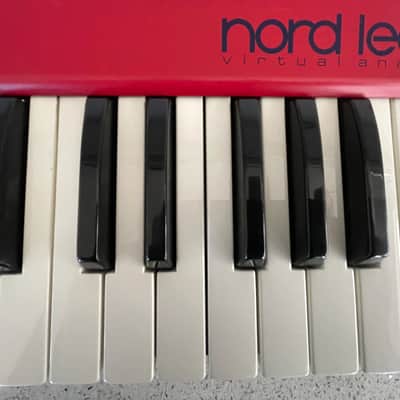 Nord Lead 49-Key 4-Voice Polyphonic Synthesizer 1995 - 1997 - Red image 9
