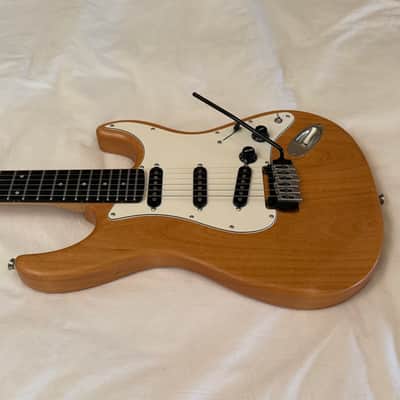 Carvin Bolt SSS Tremolo  - Custom Shop Strat Killer - Made in USA - Natural Alder - Free Pro Setup image 5