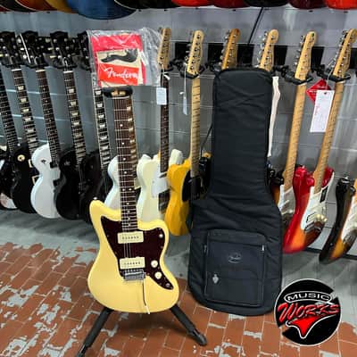 Fender   Jazzmaster American Performer Vintage White image 9