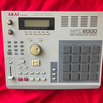 Akai MPC2000 MIDI Production Center