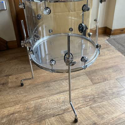 DW Design Series Acrylic 16x18" Floor Tom 2015 - Present - Clear Acrylic imagen 2