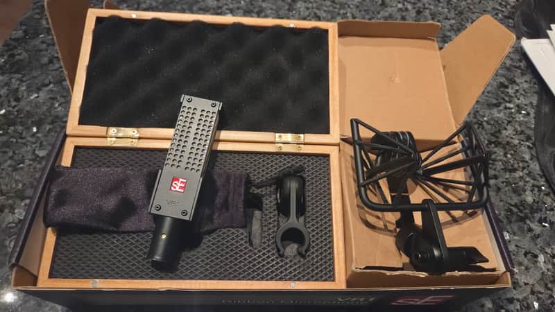 sE Electronics Voodoo VR1 Passive Ribbon Microphone 2010 - Present - Black image 1