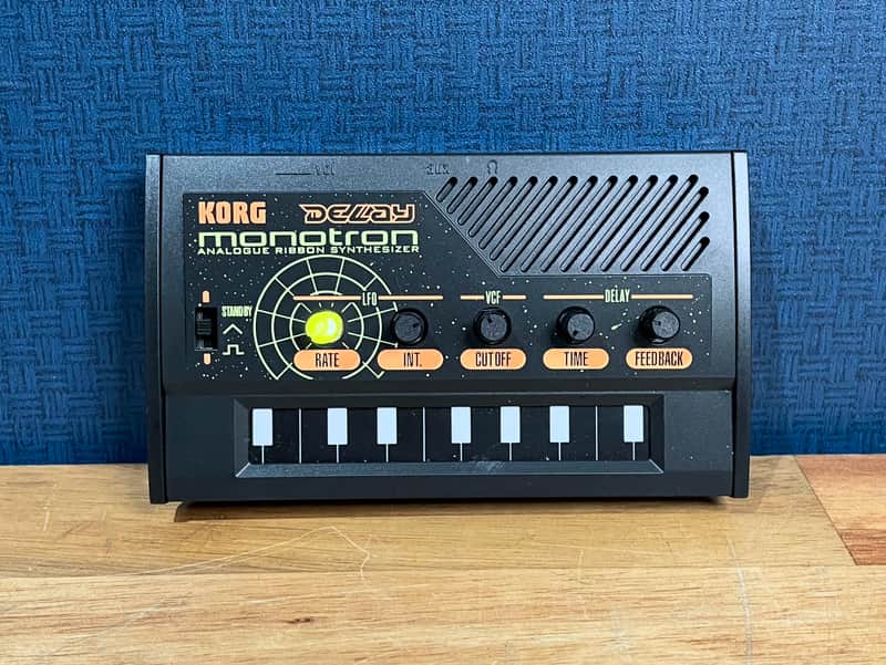 [Mint] Korg Monotron DELAY Analog Ribbon Synthesizer - Black image 1