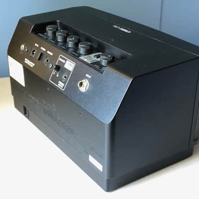 Roland Cube Lite 2-Channel 10-Watt 2x3" Guitar Combo Practice Amp 2014 - Present - Black image 6