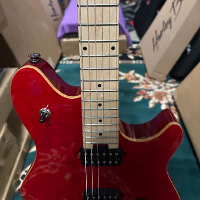 EVH Wolfgang Standard Quilt-Top 2015 - Gloss Trans-Red Quilt w/ Custom EVH Gig-Bag! (Unplayed NOS) image 7