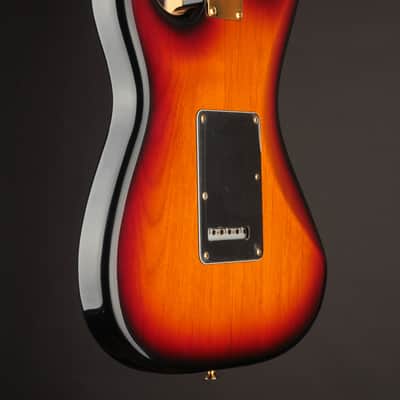 Fender Stevie Ray Vaughan Stratocaster 1993 - Sunburst image 8