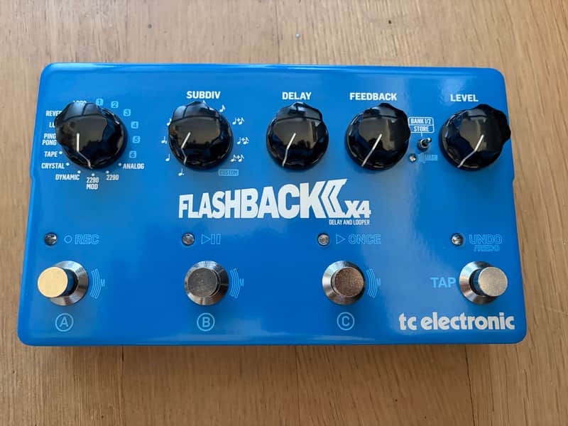 TC Electronic Flashback X4 Delay & Looper 2011 - 2019 - Blue image 1