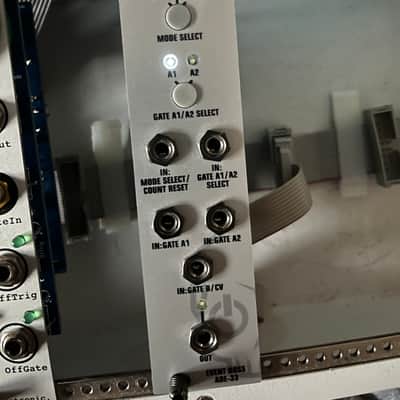 Abstract Data Event Boss ADE-33 - Silver image 2