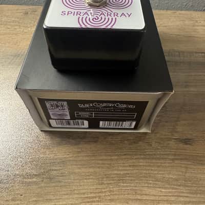 Laney Black Country Customs Spiral Array 2020 - Present - White / Purple image 2