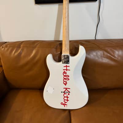 Squier Hello Kitty Stratocaster 2024 - 2025 - White image 4
