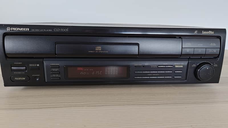 Pioneer CLD-700S Laserdisc image 1