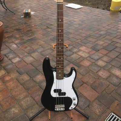 Fender Medium Scale 32 inch MIJ Japanese Precision Bass-1988 -Gig Bag/Original Paperwork image 1
