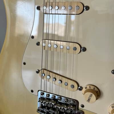 Fender Stratocaster with Maple Fretboard 1978 - 1979 - Olympic White image 3