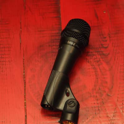 Shure PGA57 Cardioid Dynamic Instrument Microphone image 1