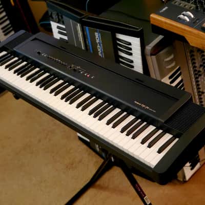MUST SEE! ROLAND EP70 SEMI-WEIGHTED DIGITAL PIANO FULLY INSPECTED SERVICED IN AMAZING CONDITION! image 2