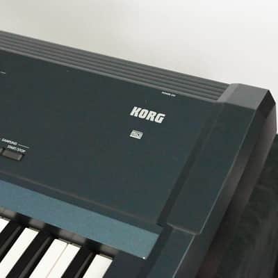 Korg Triton Extreme 76 76-Key 120-Voice Polyphonic Workstation CG012M2 image 11