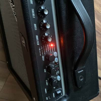 Fender Mustang 1 v2 20w/70w Guitar Amp image 2
