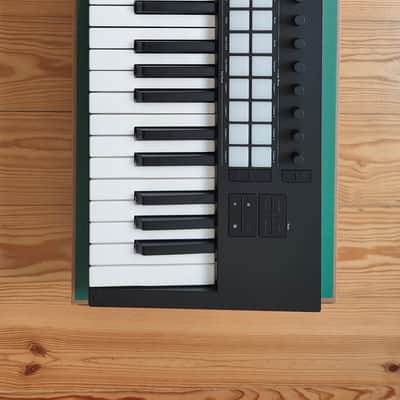 Novation Launchkey 37 MK4 + extras image 4