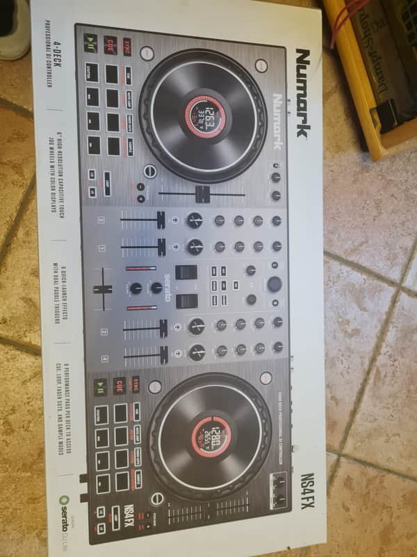 Numark NS4FX 4-Channel DJ Controller image 1