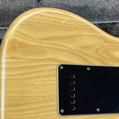 1982 Fender - Stratocaster - Vintage - ID 2635 image 17