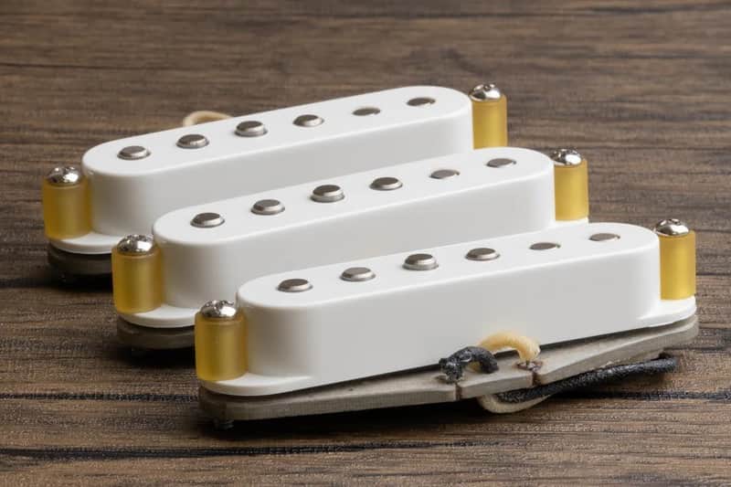Set de micro Stratocaster Alnico 2 Blues - TONERIDER - Blanc Bild 1