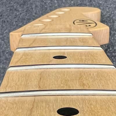 EVH Striped Series Quartersawn Maple Neck image 10
