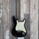 Squier Strat-2010-Pearl Gaurd-Black