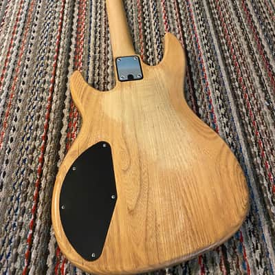 Peavey Foundation 80’s (fretless) image 5