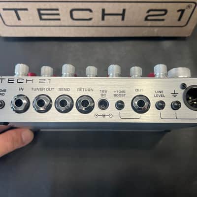 Tech 21 XBDR XB Driver SansAmp bass preamp + DI pedal 2024 - black/silver- New! image 7