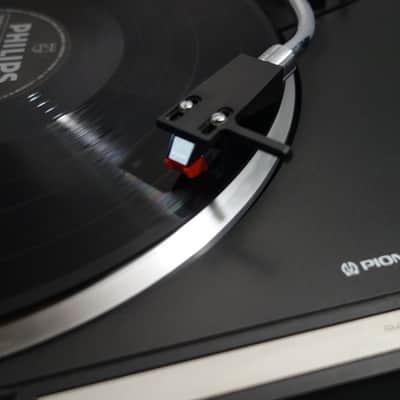 PIONEER PL-300X Direct Drive Turntable - Quartz PLL Auto-Return + Cartridge PIONEER PC-110 - Black image 8