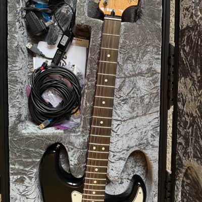 Fender Fishman TriplePlay Stratocaster HSS 2014 - Black image 4