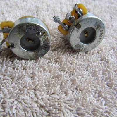 Non Gibson Long Shaft Potentiometers For Les Paul Set Of 2 Long Shaft Potentiometers image 5
